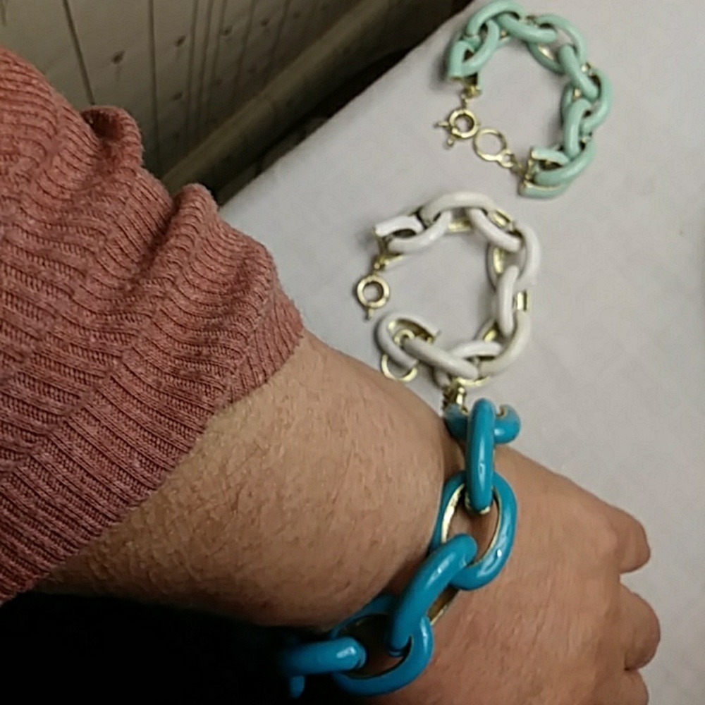 Bracelets - Picture 3 of 4